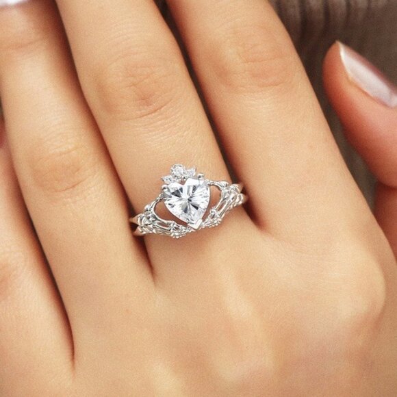 🎀Hollow Heart Romantic Beautiful Silver Plated Heart Ring for Women,UNVN12208 - Picture 6 of 6
